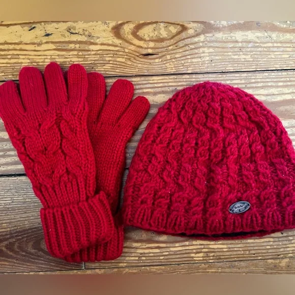 Turtle Fur Brand Cozy Red Knit Hat and Gloves Set - Picture 2 of 2